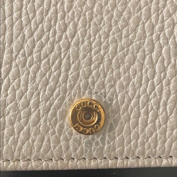 Gucci Chain Wallet - Picture 3 of 6